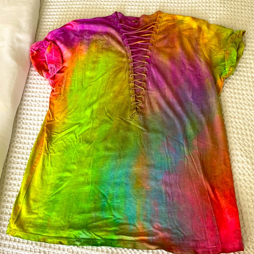 Oversized tie dye laced tshirt